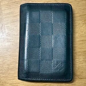 Authentic Louis Vuitton Mens Leather Embossed Wallet